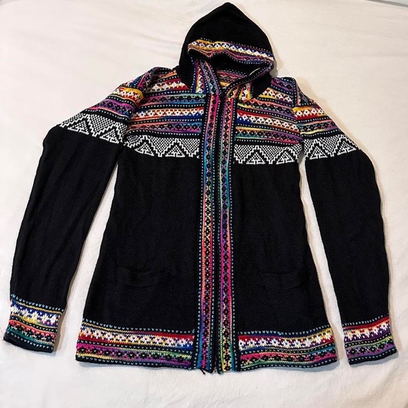Black knitted zip up sweater purchased in Mexico
traditional tribal print - Picture 1 of 3